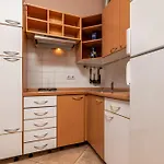 Apartment With Parking Space Bale, Rovinj - 22881 Bale